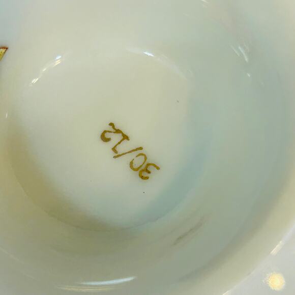 Pocelain Candy Dish Japan Lidded Pink Roses Gold Accents Lipper & Mann 30/12 - Picture 9 of 9